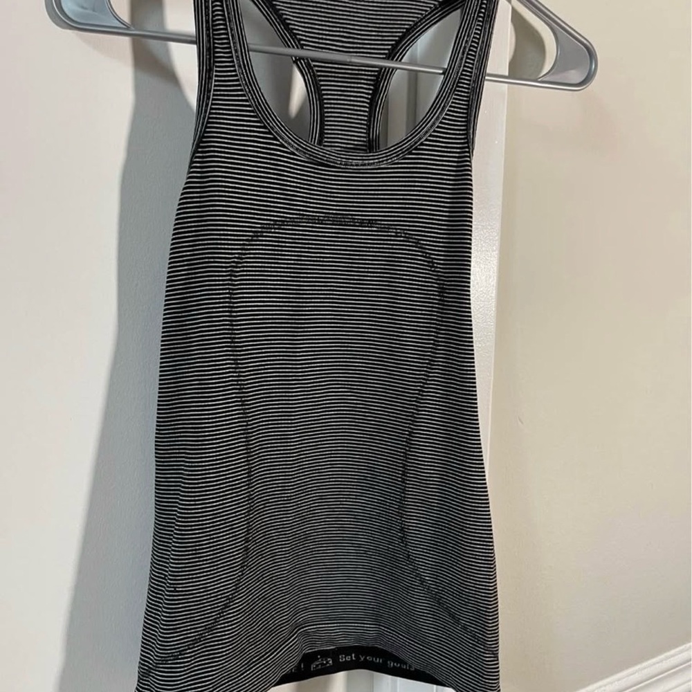 SOLD

lululemon athletica Black and White Striped Tank Top